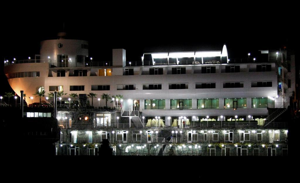 טביליסי Cruise Hotel מראה חיצוני תמונה